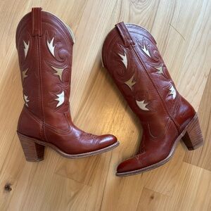 1970's Vintage Dingo Inlay Leaf Boots Tall Stacked Leather Heel 7M Cowboy Brick